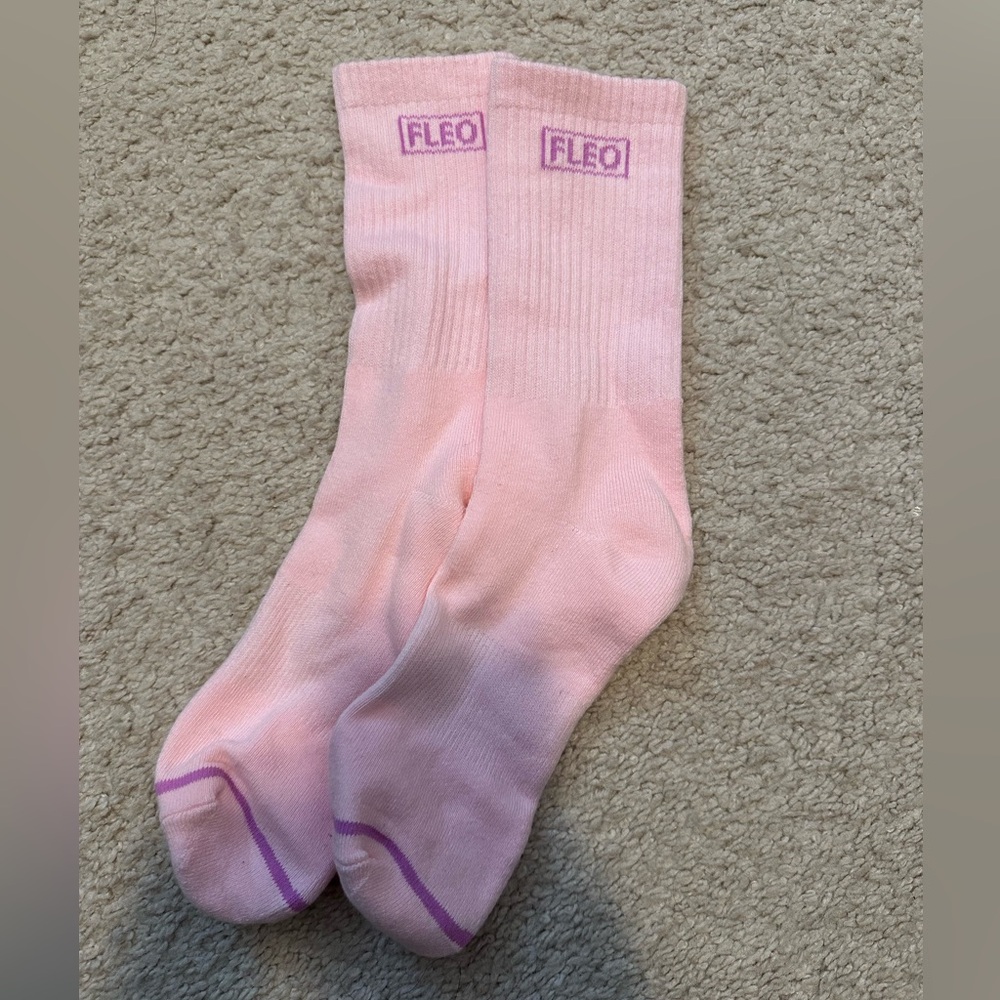 Fleo Light Pink Casual Socks